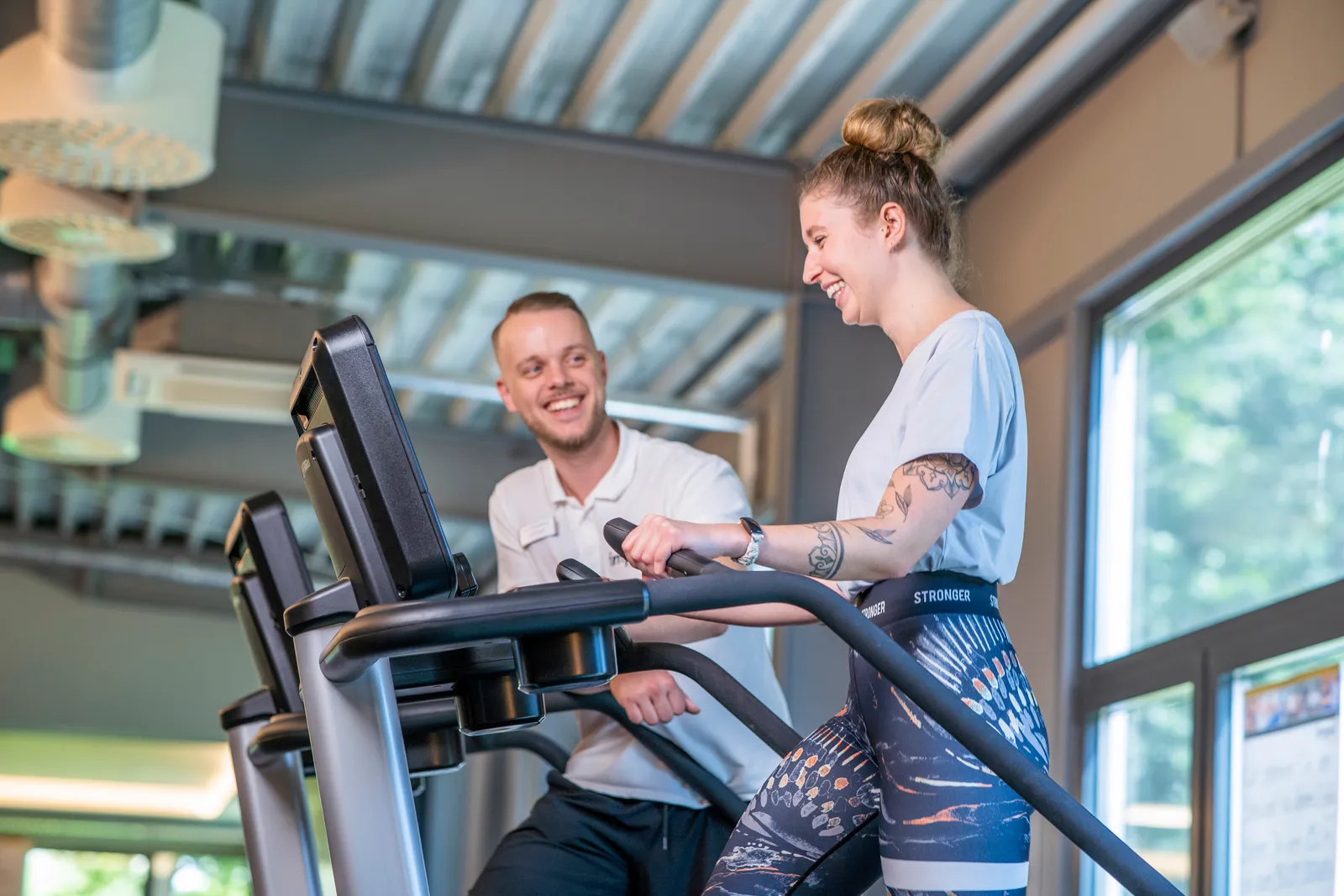 Probetraining
bei Impuls Fitness Oldenburg Header Hintergrund
